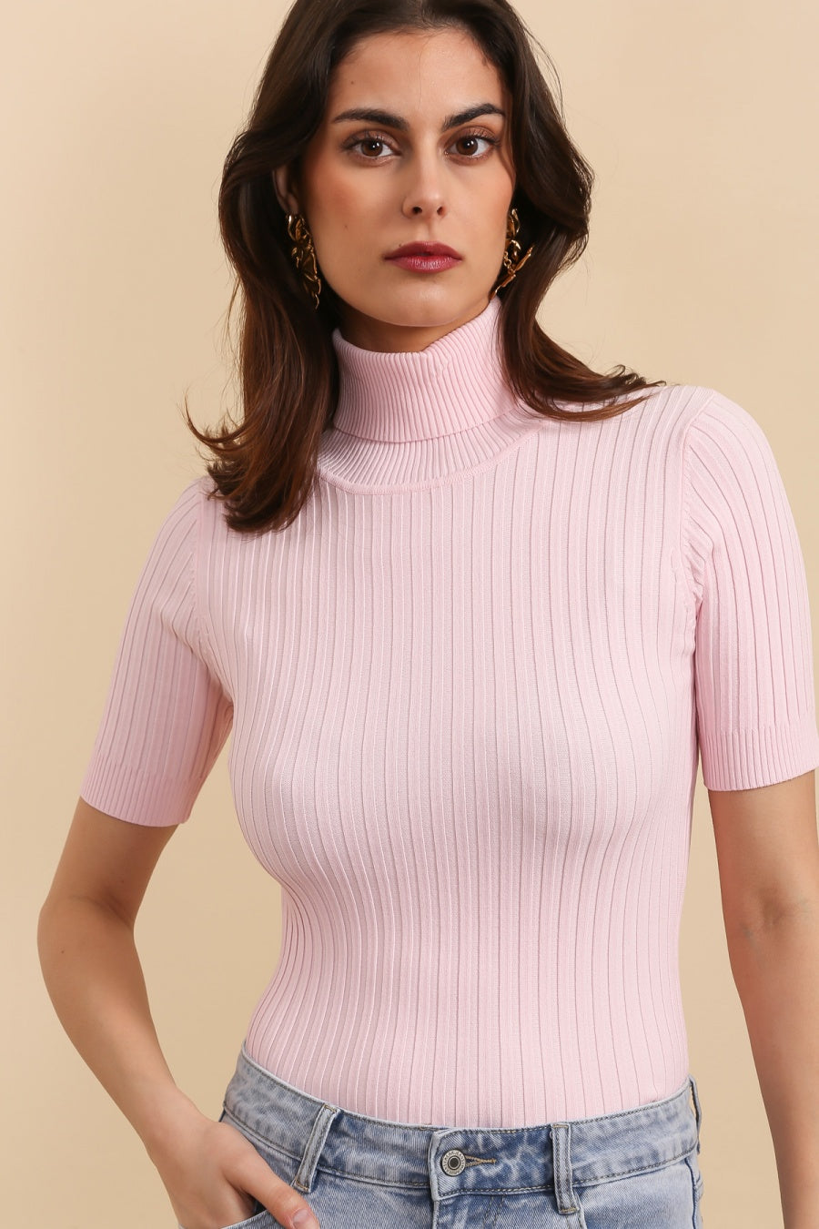 Top col roulé en maille côtelée