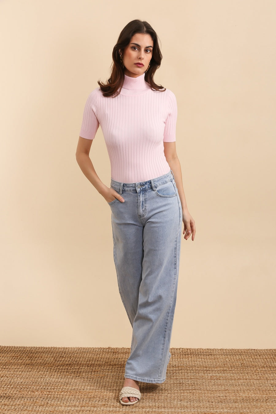 Top col roulé en maille côtelée