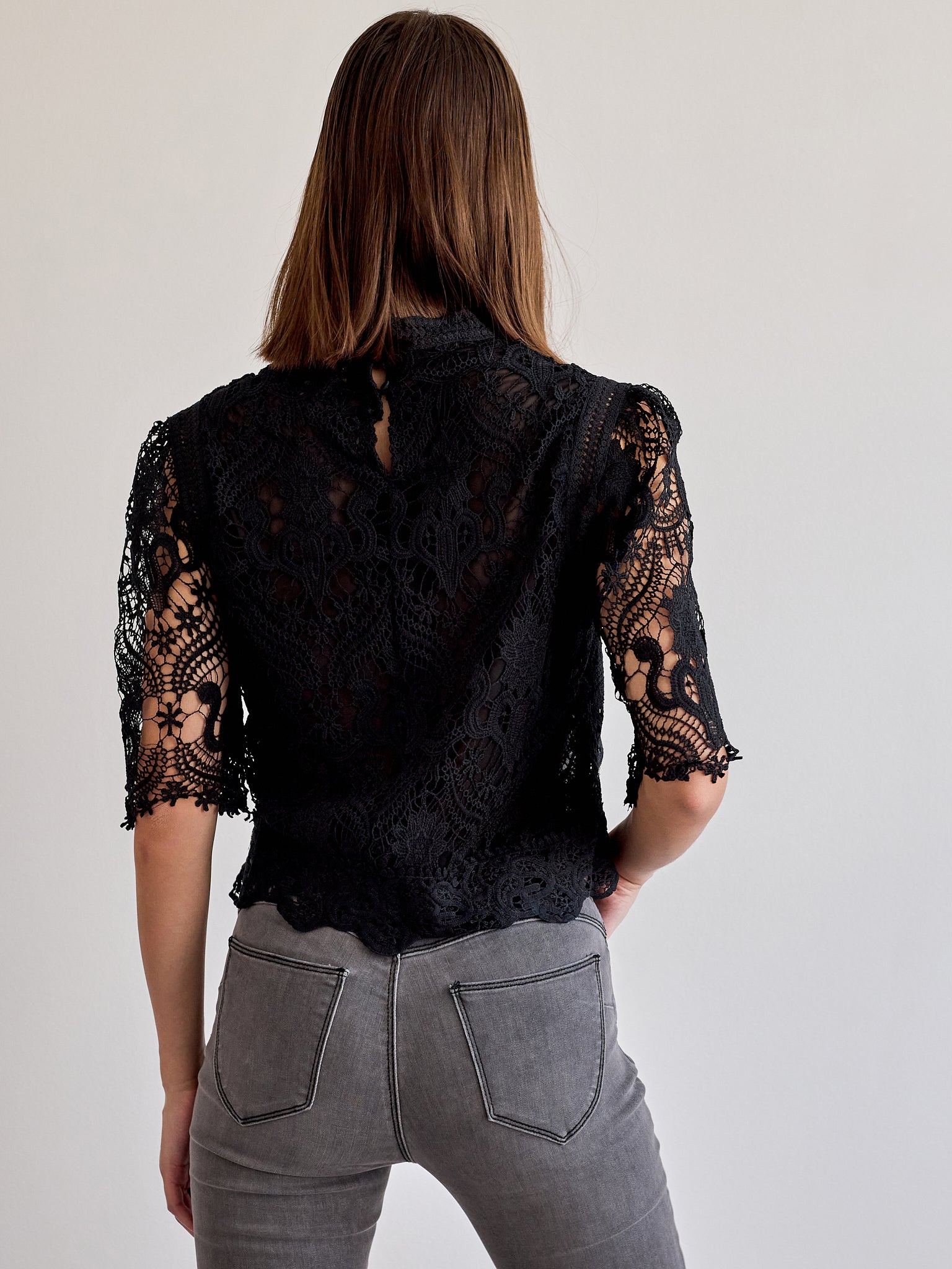 Eléanore lace blouse