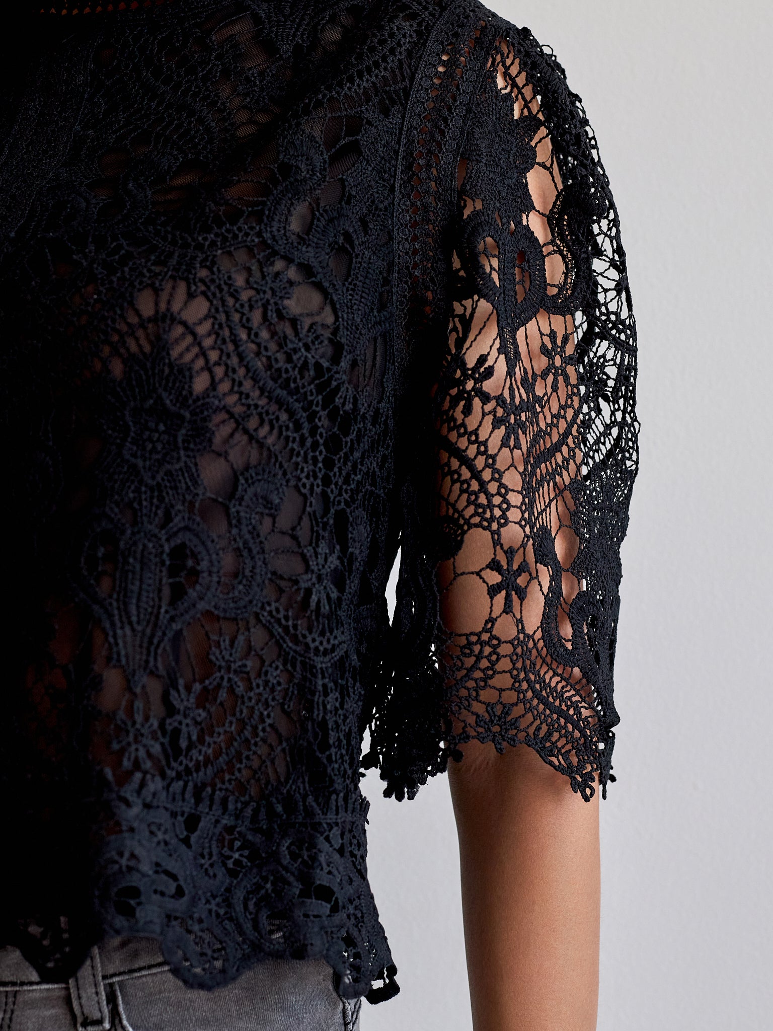 Eléanore lace blouse