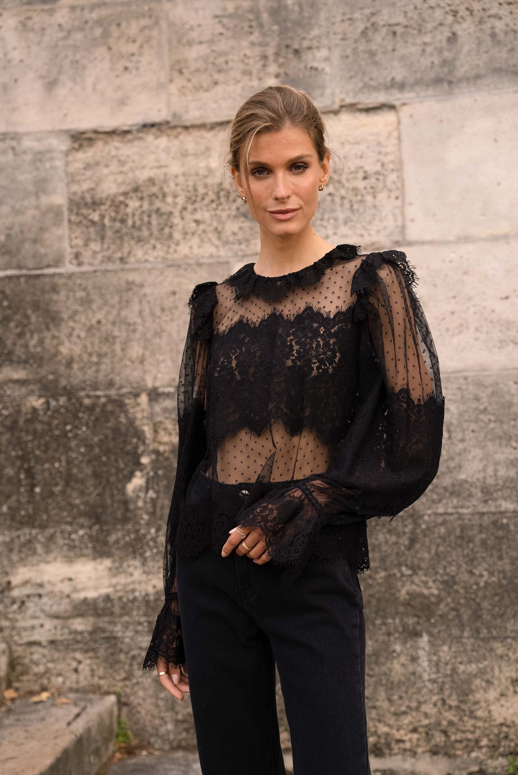 Blouse col claudine en dentelle