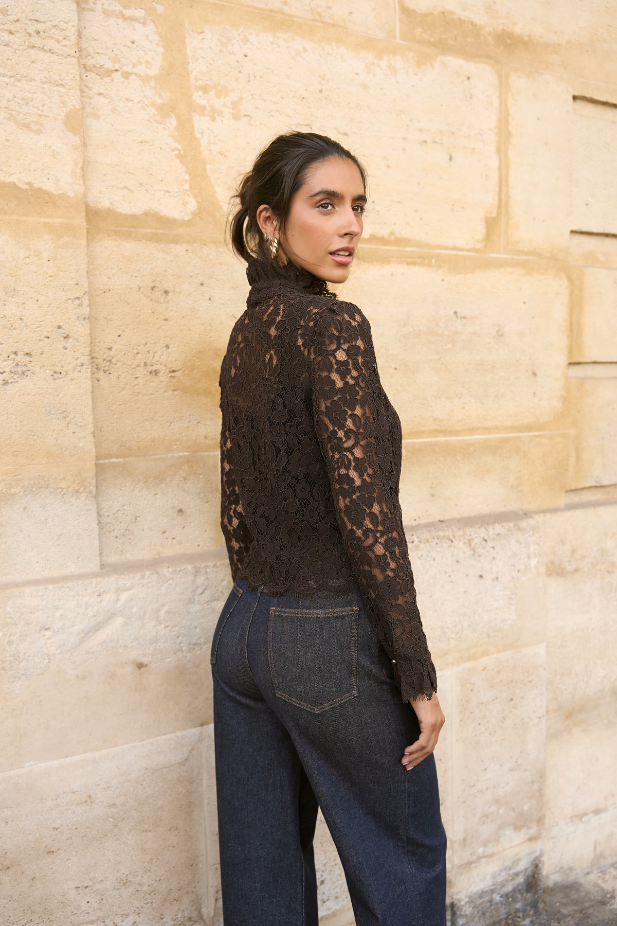 Blouse dentelle boutons bijoux Perla