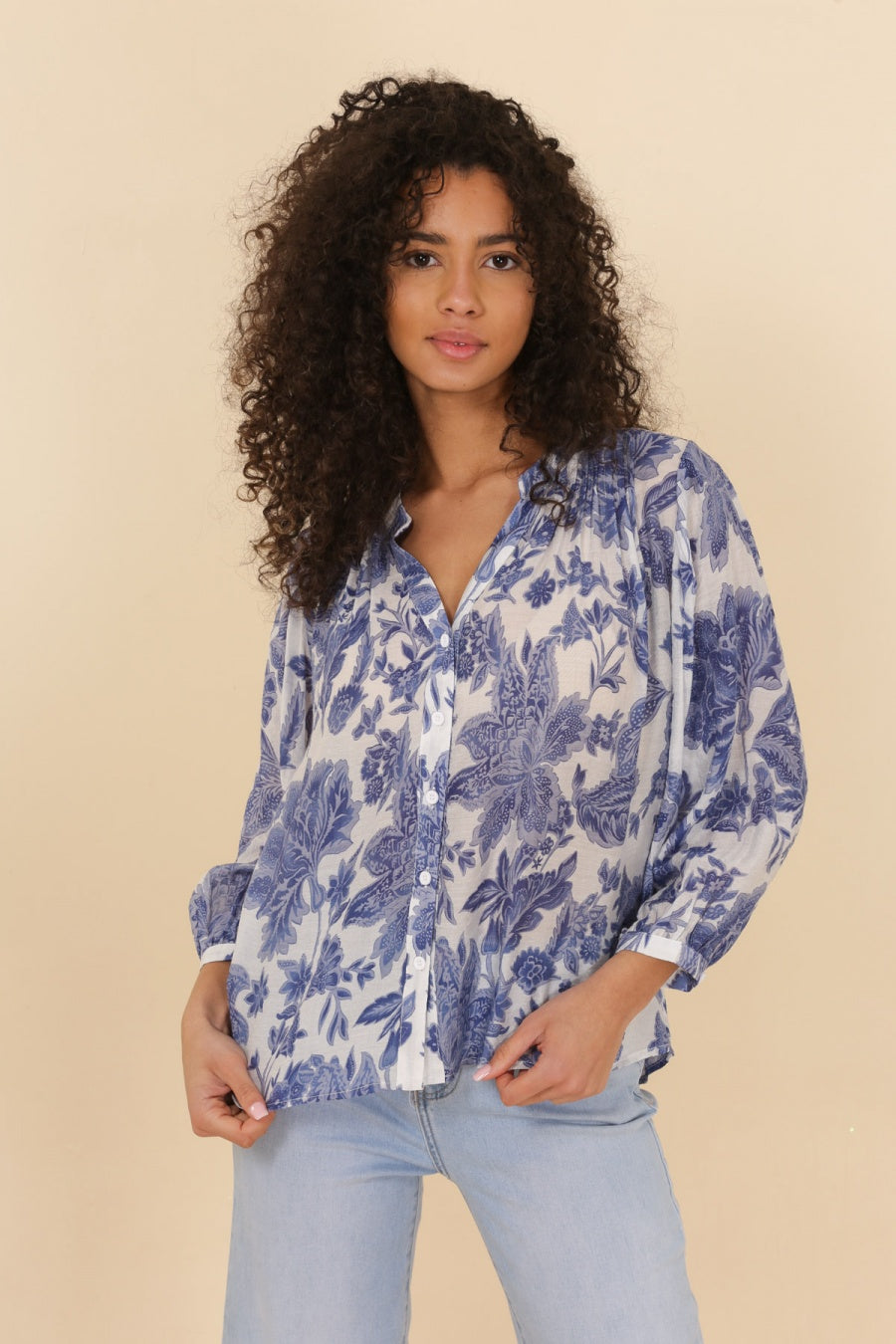 Eléna shirt in floral printed silk