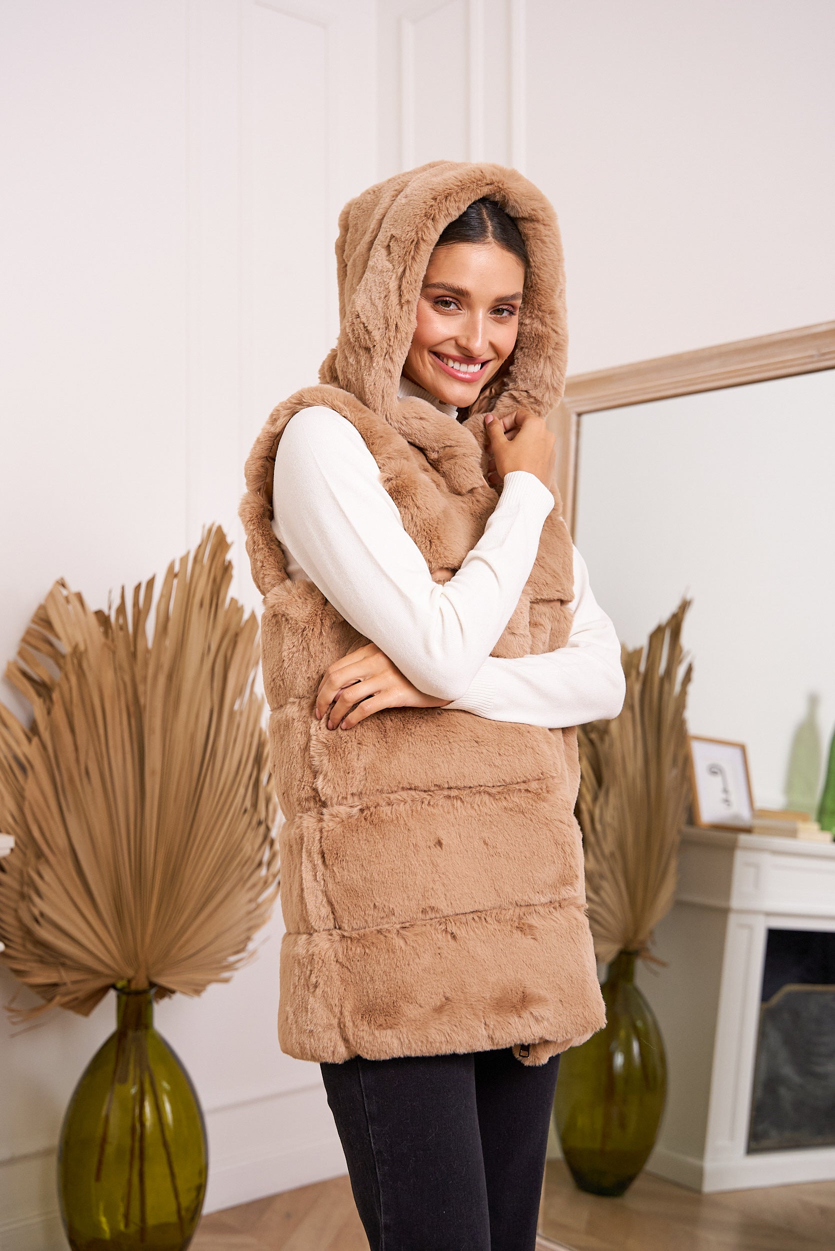 Hooded sleeveless faux fur jacket