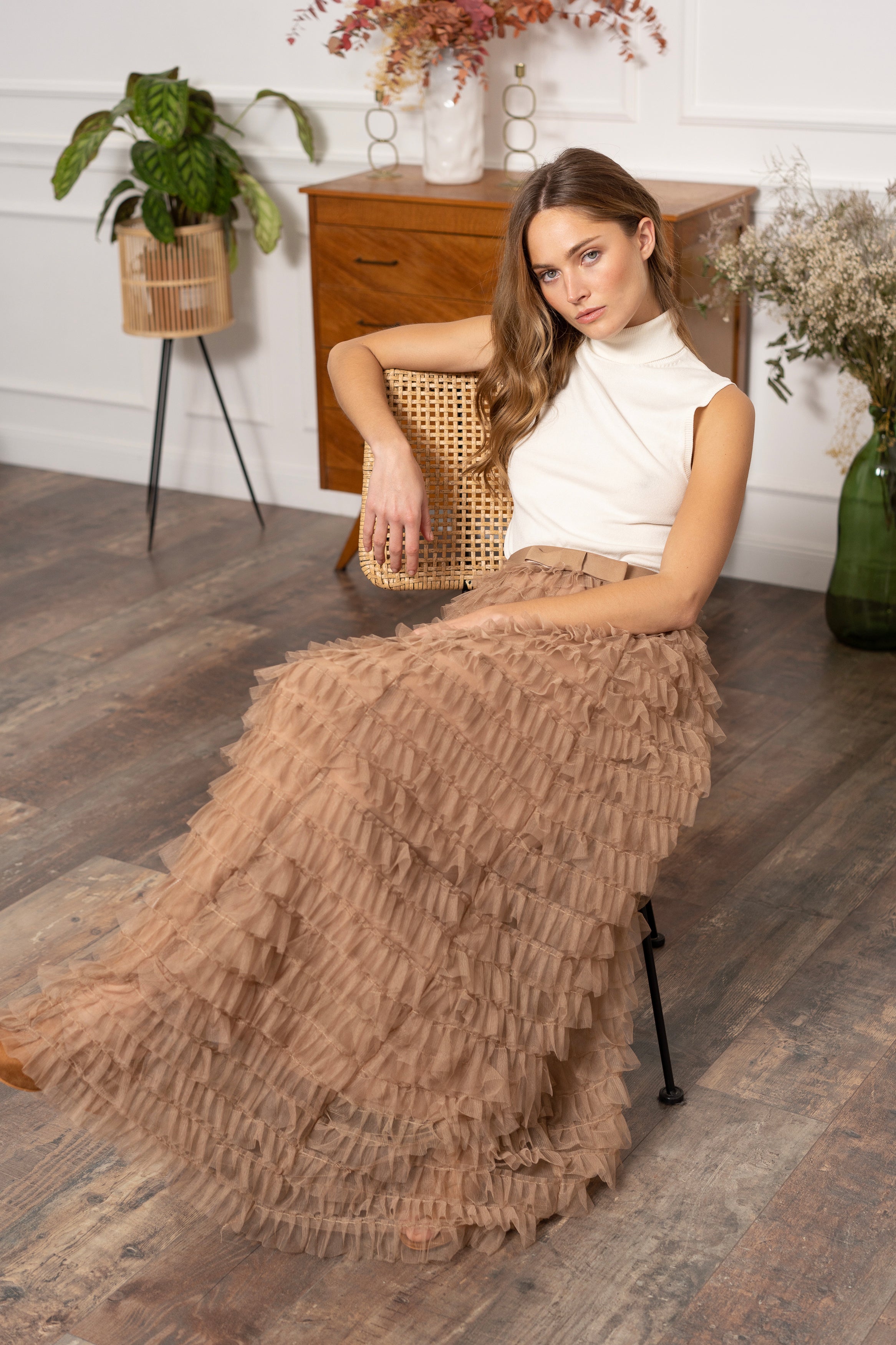 Long tulle skirt with gathers and ruffles