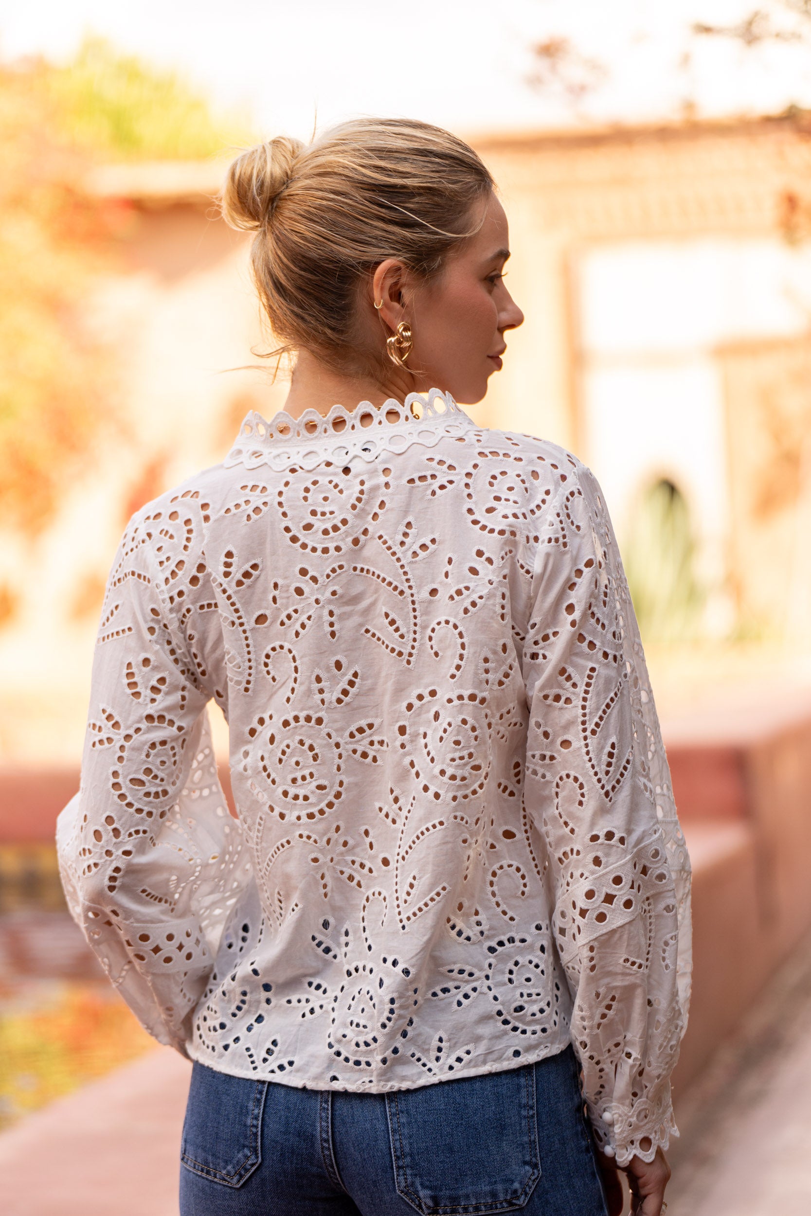Blouse Camille en coton ajouré