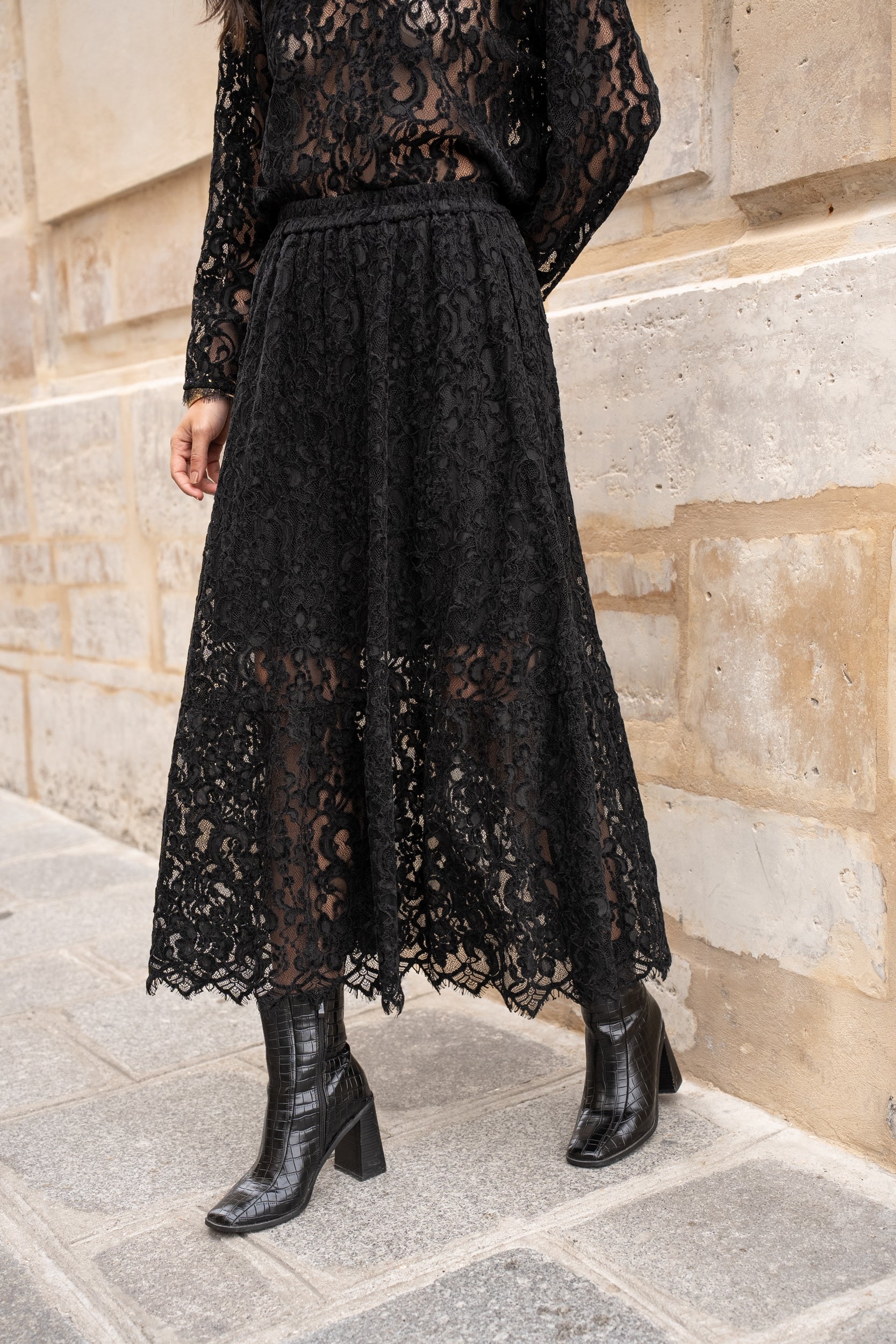 Jupe Maël en dentelle avec godets