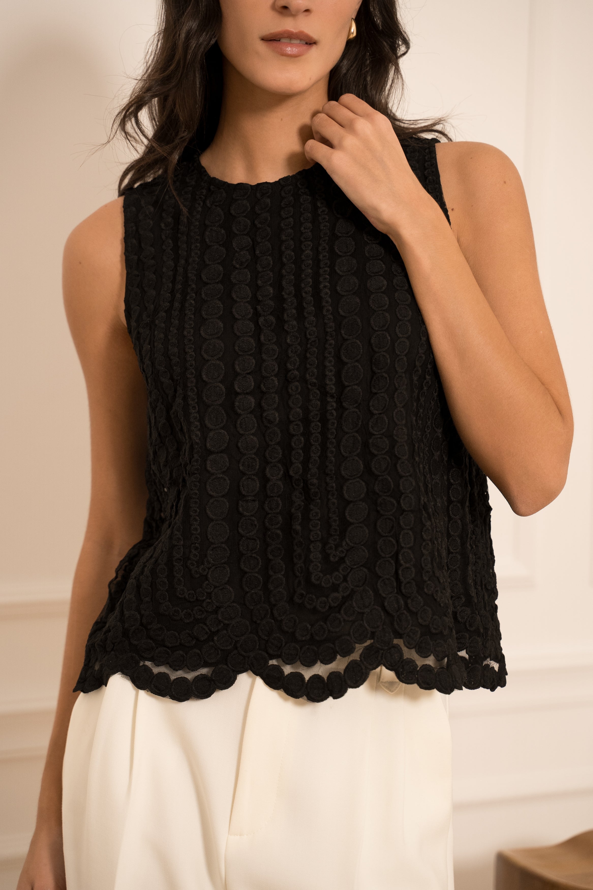 Top débardeur en tulle brodé