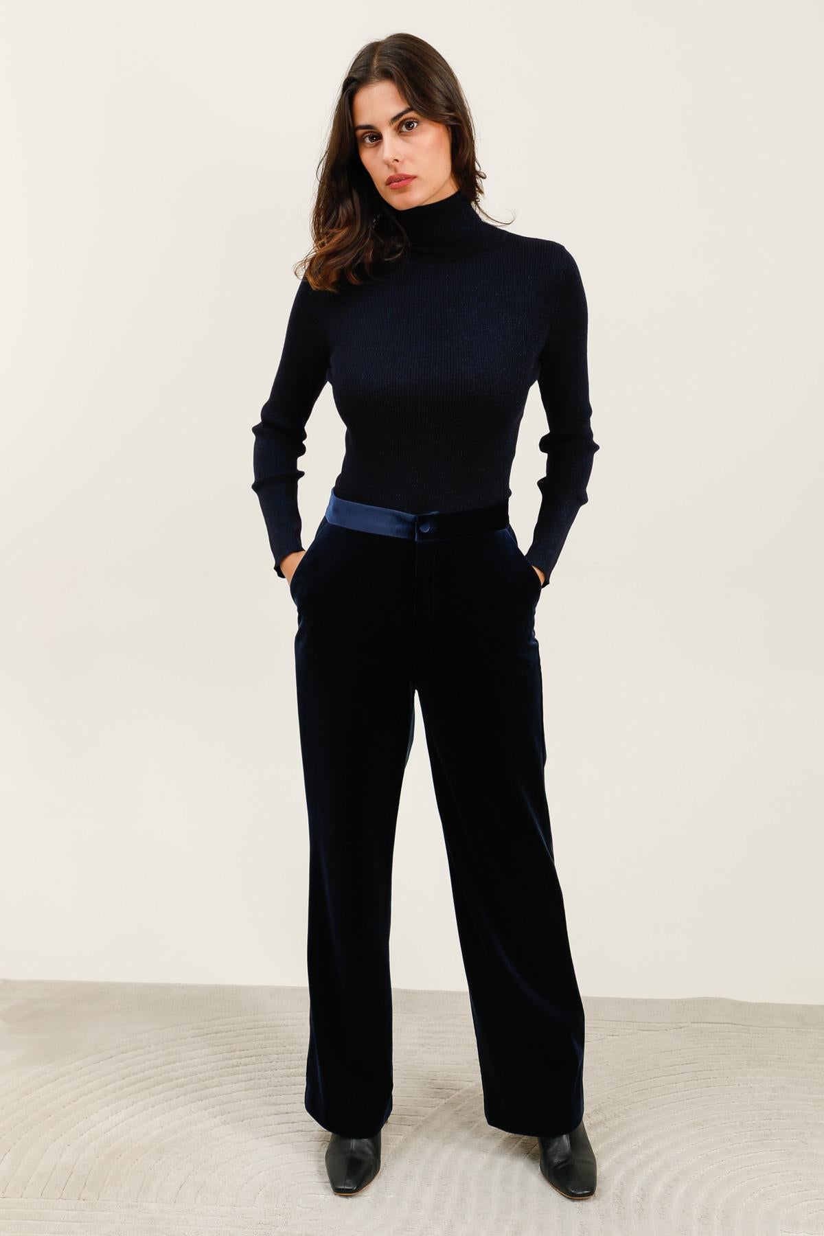 Pull col roulé côtelé en laine et lurex