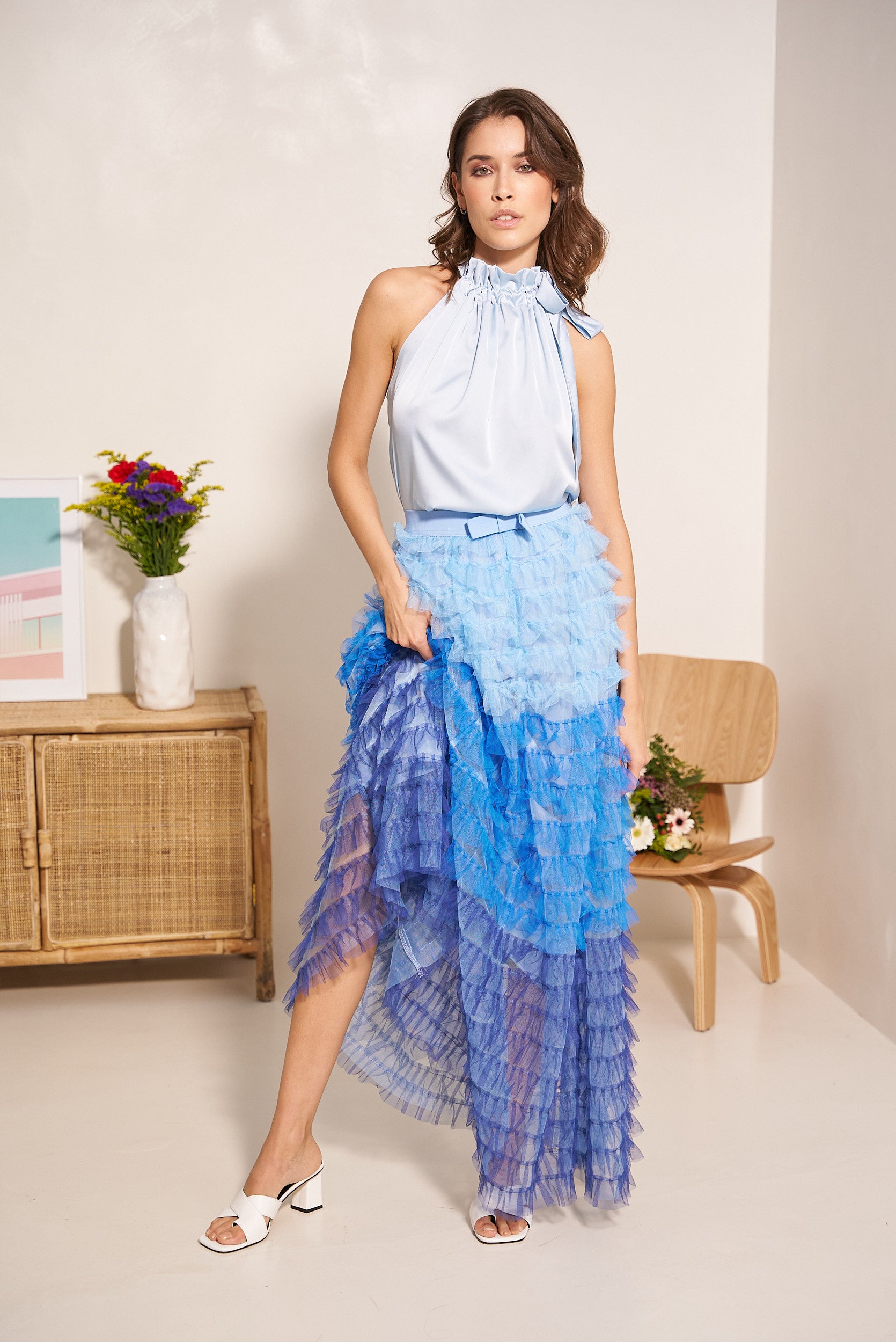 Long tulle skirt with gathers and ruffles