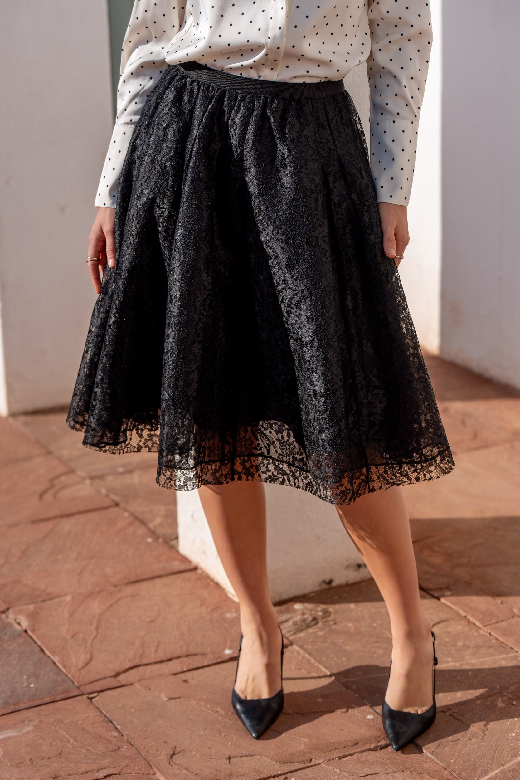 Jupe mi-longue en dentelle Swan