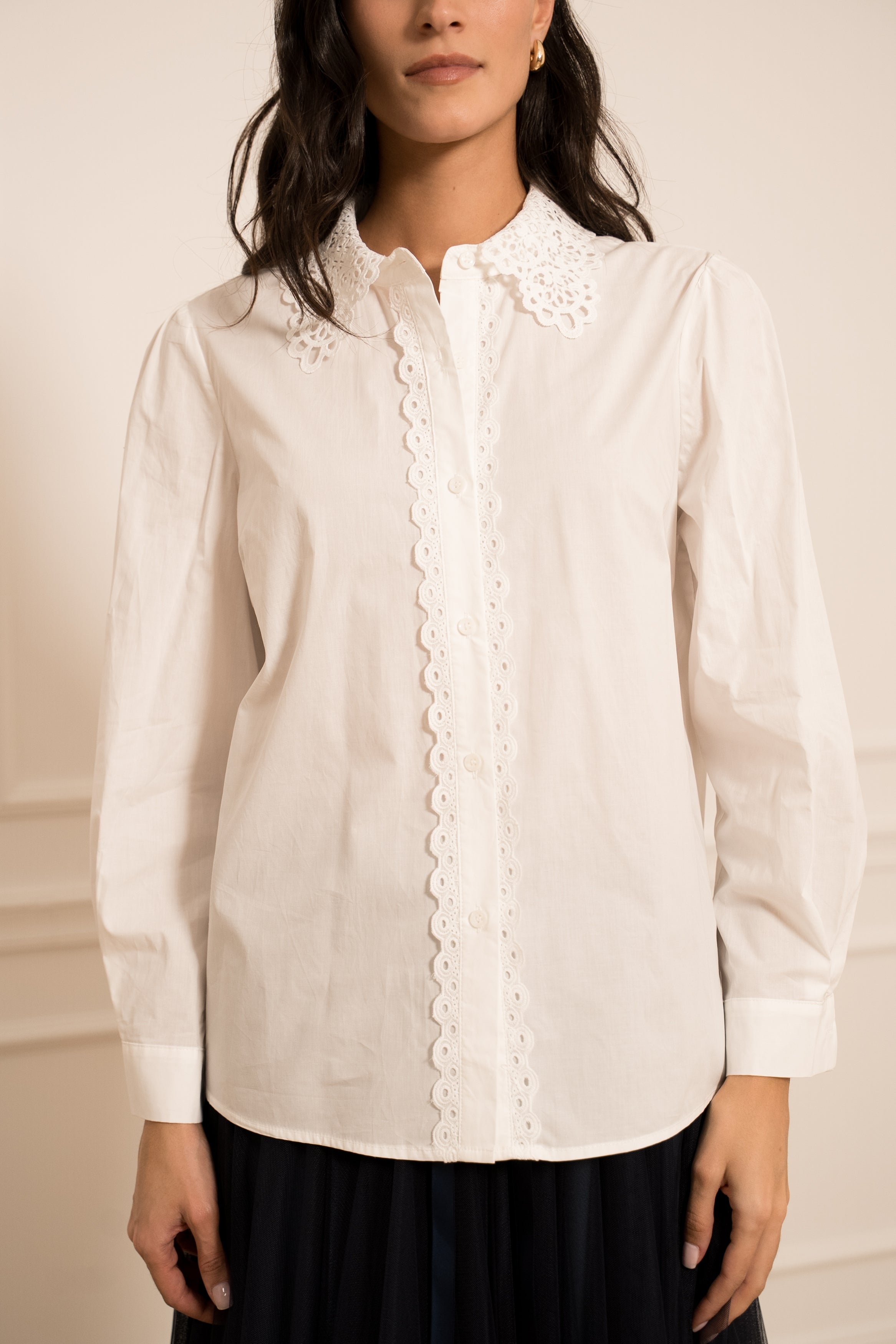 Bi-material velvet blouse &amp; lace sleeves 