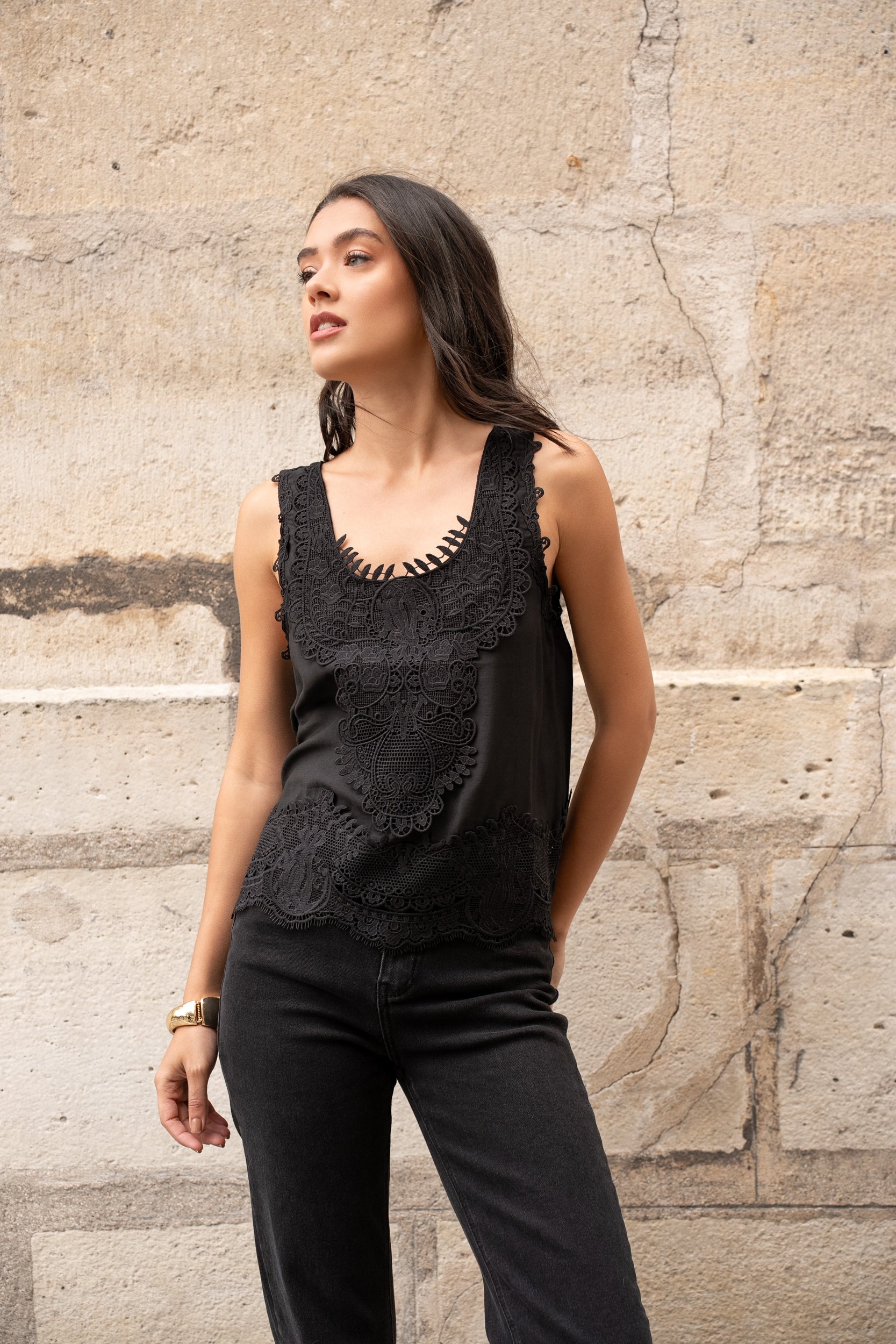 Top Faustine débardeur empiècement en dentelle