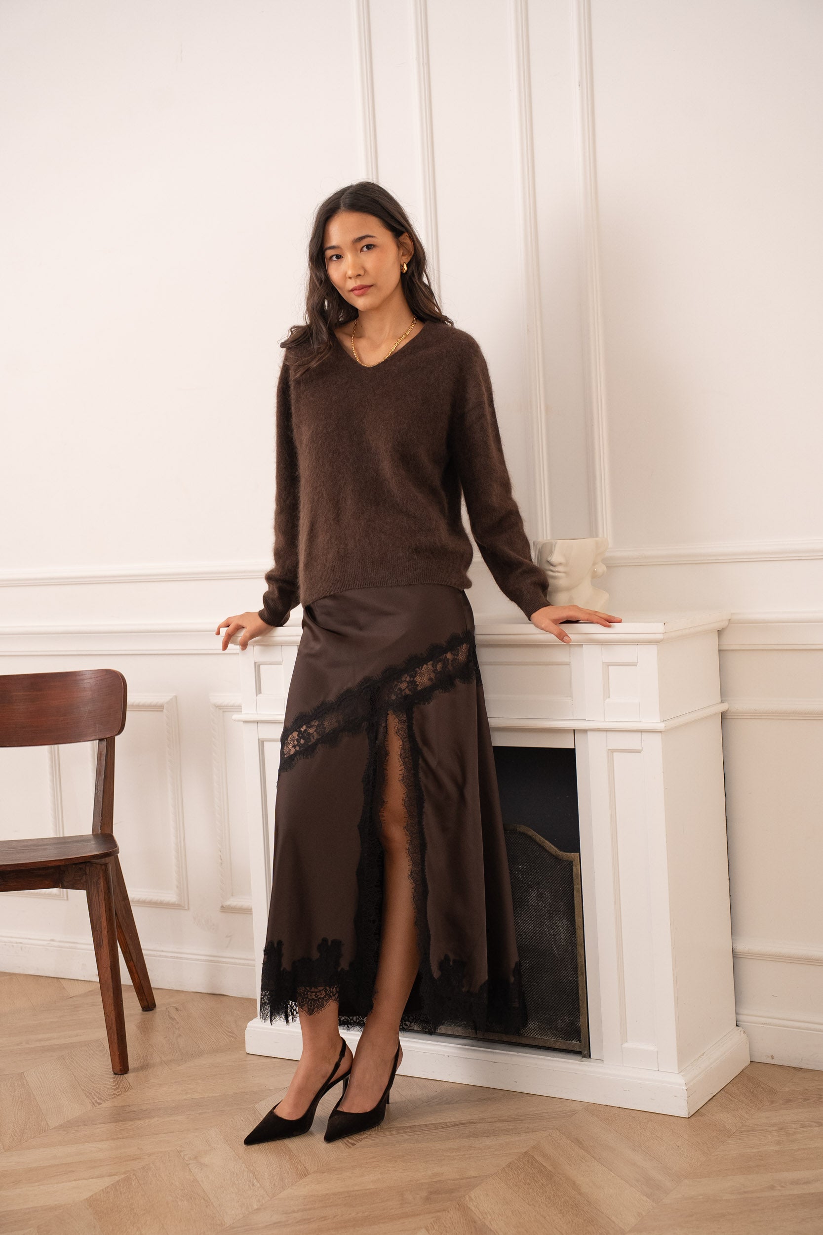 Jupe satinée asymétrique dentelle