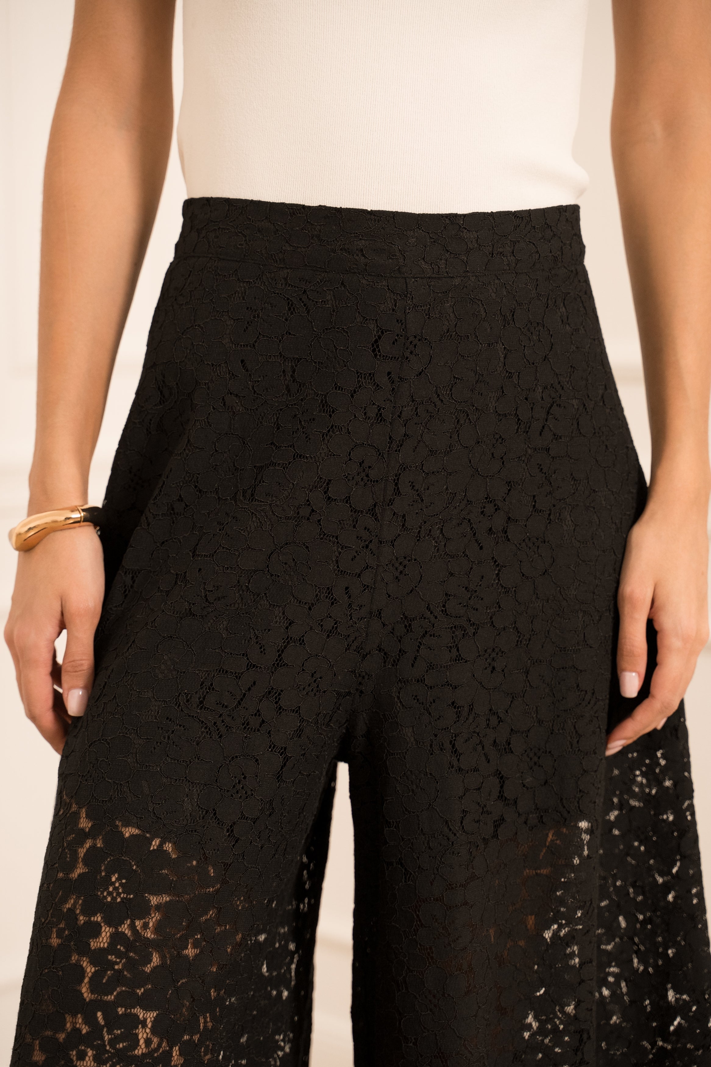 Pantalon jupe culotte en dentelle